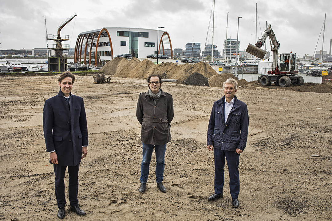 Werfstraat, Wethouder Laurens Ivens en ontwikkelaars BMB, 30-10-2020